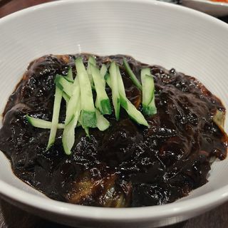ジャージャー麺(東大門タッカンマリ 神保町店 )