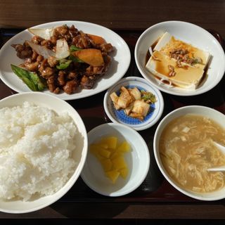 鶏肉の味噌炒めランチ(台湾料理　四季紅 館林店 )