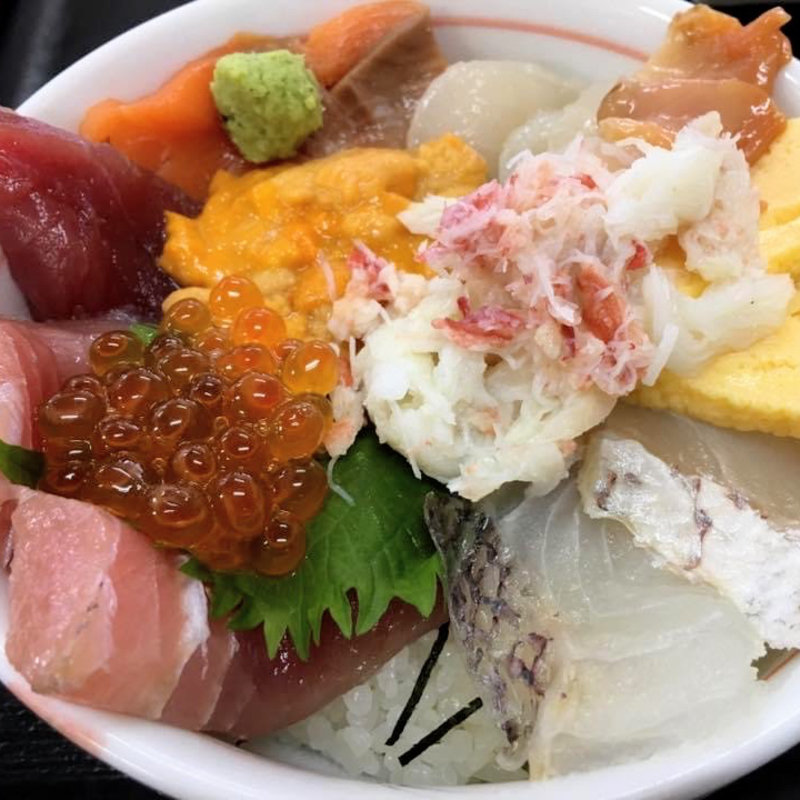ビックリ海鮮丼(長谷川食堂 )