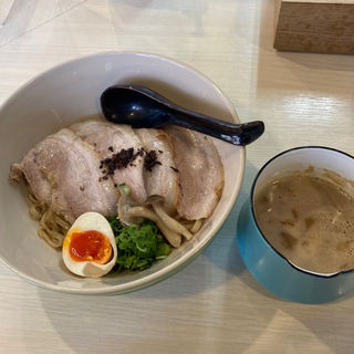 松坂豚つけ麺(鶏と魚介らぁ麺komugi)