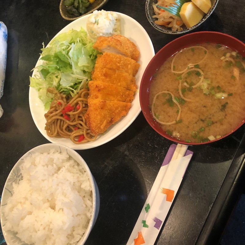 日替定食(ナダ )