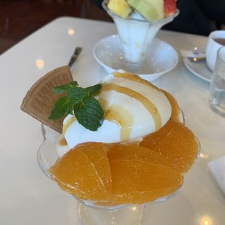 紅まどんなパフェ(フルーツカフェ オレンジ （fruit cafe ORANGE）)