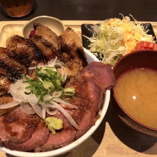 ロービー豚丼(やきとん チャールストン 品川シーズンテラス店 )