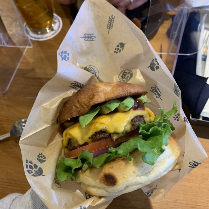 チーズバーガー(TASTY-Tokyo Aleworks Station Taproom有楽町-)