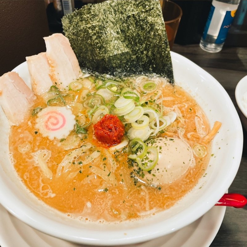 からみそラーメン贅沢のせ　1辛(からみそラーメン ふくろう 横浜曙町店)