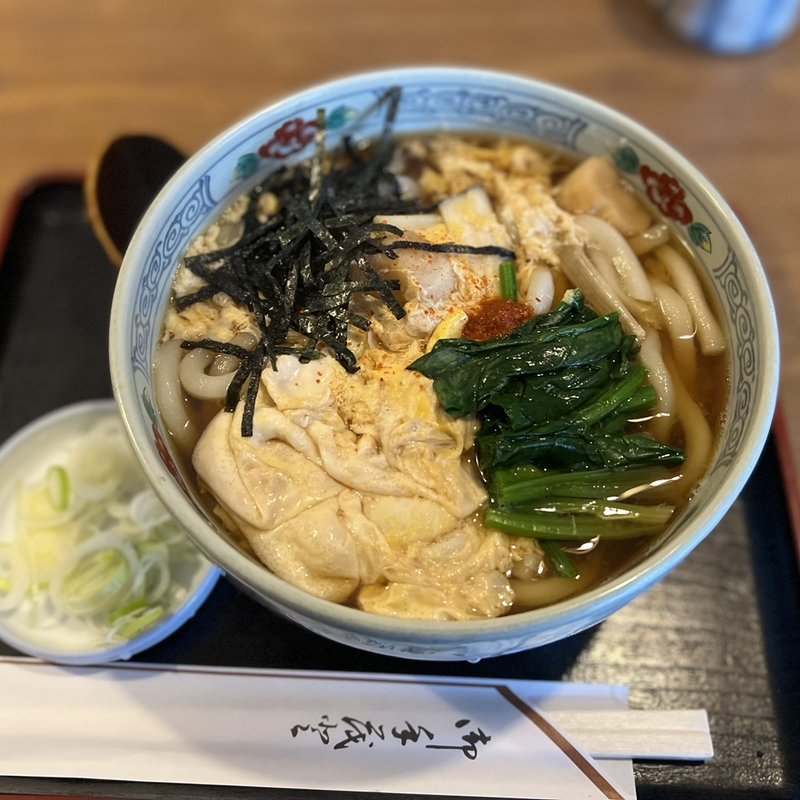 玉子とじうどん(更科大黒 )