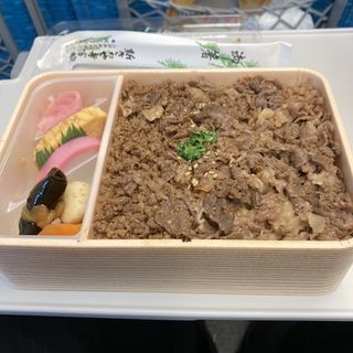 牛肉どまんなか弁当(東京駅)