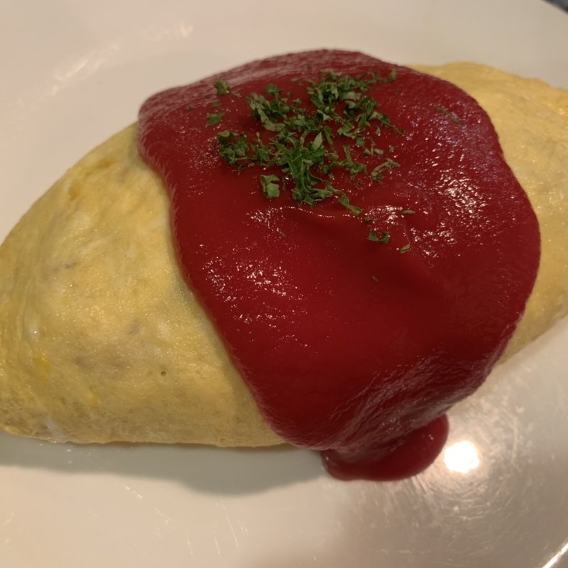 オムライス(洋食バル ウルトラ )