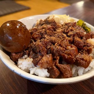 魯肉飯(微風台南)