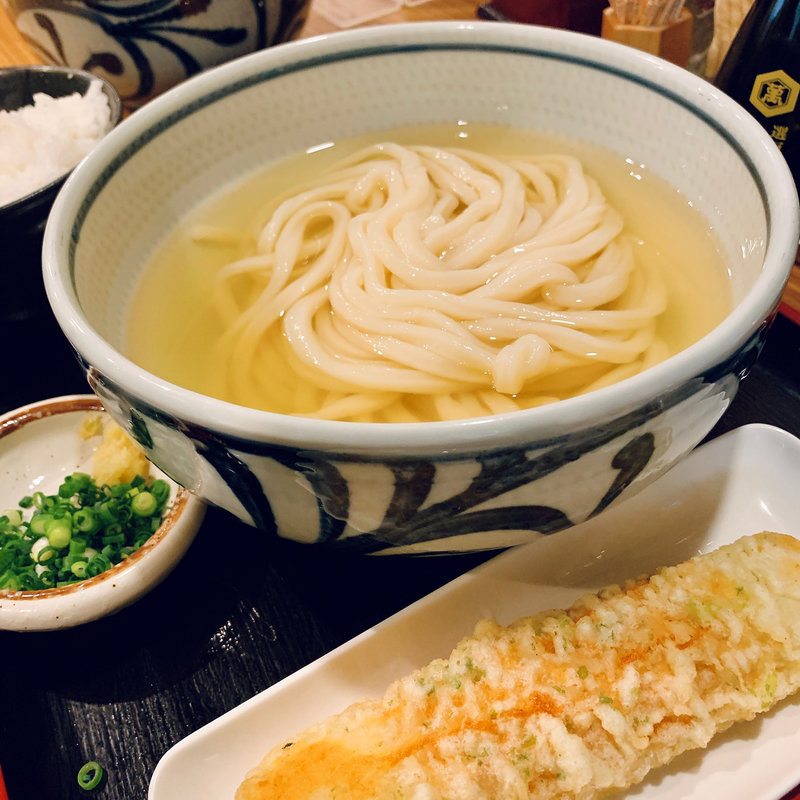 冷かけ＆鯛ちくわ天(うどん処 重己)