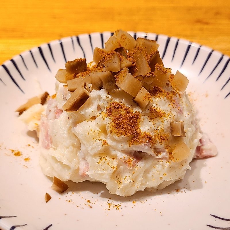 いぶりがっこポテトサラダ
(神田屋 池袋西口店)