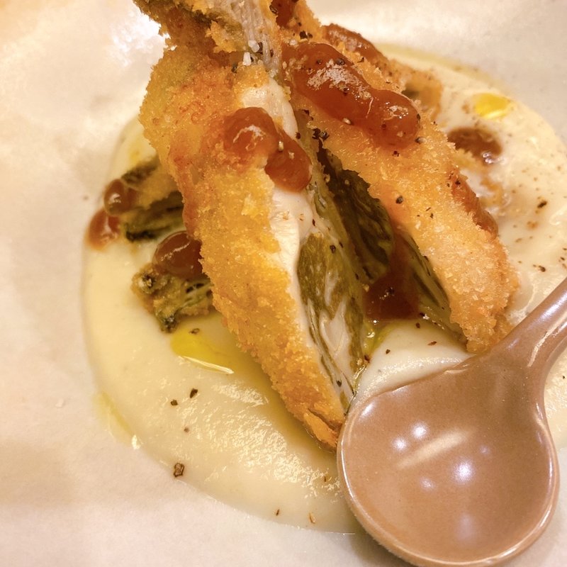 牡蠣フライ　カリフラワーソース(乍旨司 )