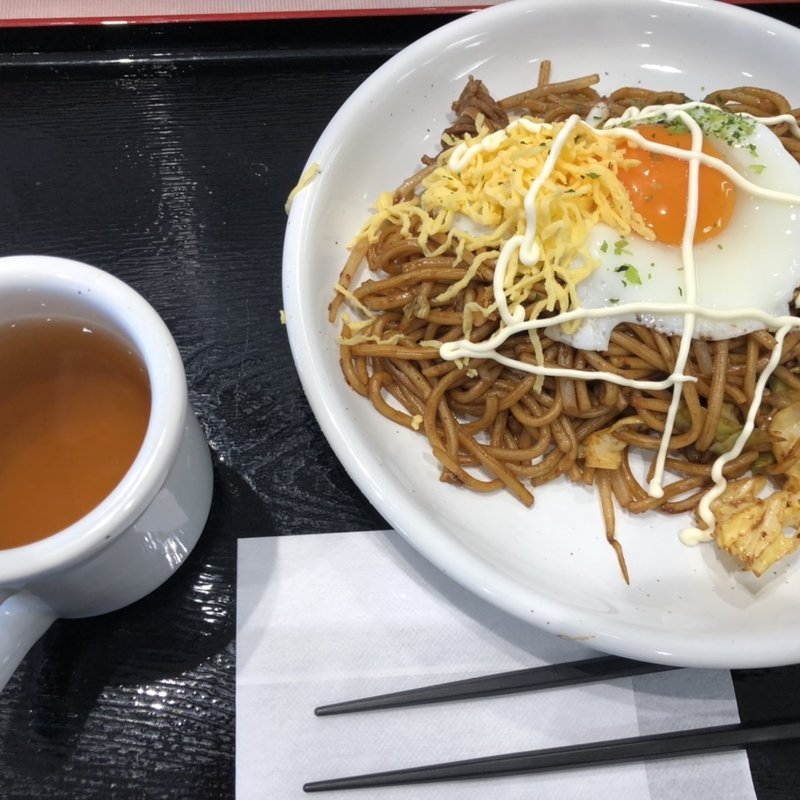 目玉焼きそば(モテナス玉名)