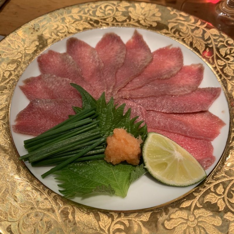 鰹出汁のゆでタン(金舌)