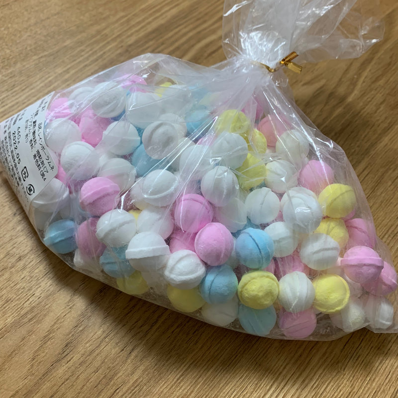 レインボーラムネ(イコマ製菓本舗)