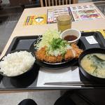 山盛おろしロースかつ定食(松のや元町店)