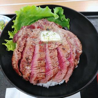 フィレステーキ丼(米沢 琥珀堂 山形県観光物産会館 )
