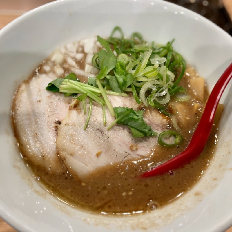 鶏豚骨ラーメン　セイジ(中も津屋 北浜店)