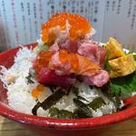 ぜっぴん丼桜(魚河岸海鮮丼専門店 福貫（ふくぬき）)