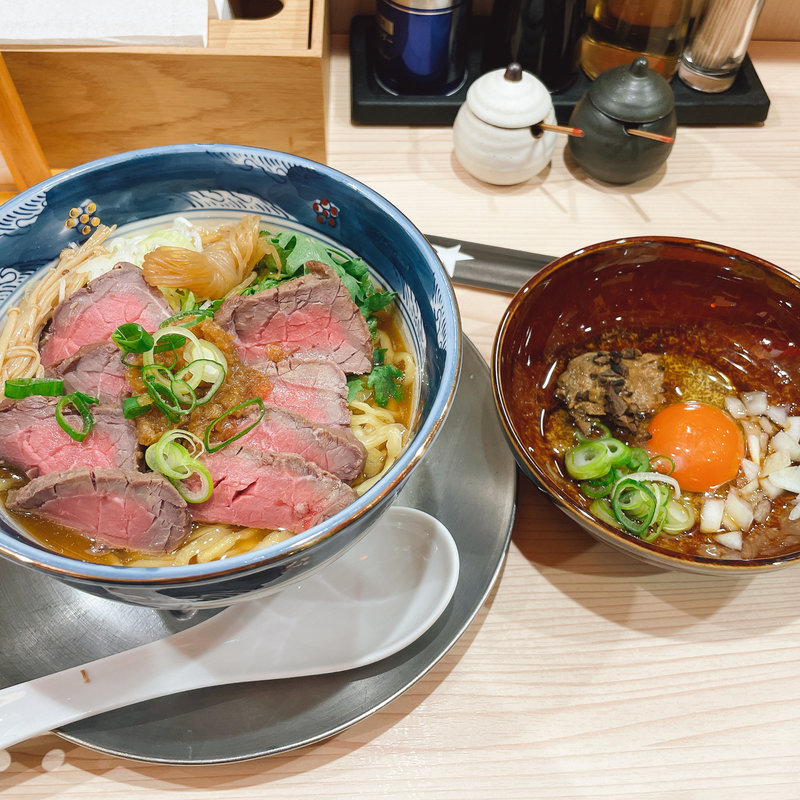 超ローストビーフのすき焼き麺(ラーメン専科 竹末食堂)