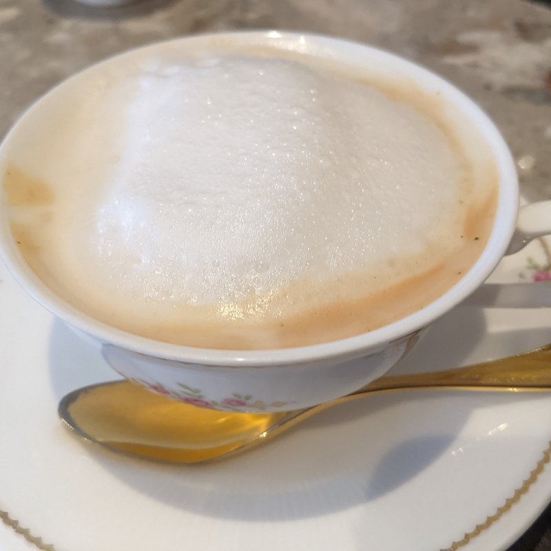 ミルクティー(シュトラウス)