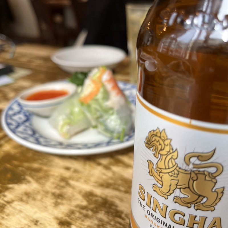 シンハービール(にんにくやマナオ )