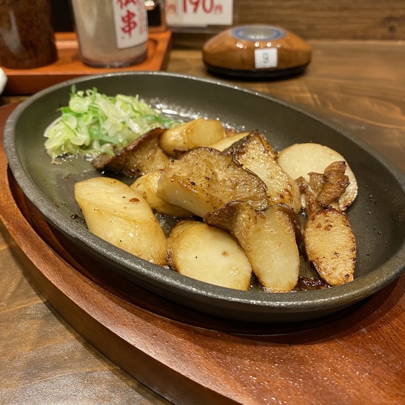 鉄板 エリンギバター(伝串 新時代 白子駅前店)