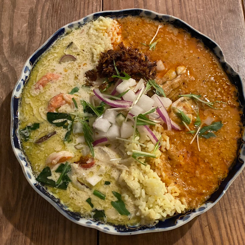 レッドカレー&グリーンカレー(ガネーシュ m 北浜店 （ガネーシュ エム）)