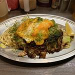 塩焼きそば肉大盛り(神保　やきそば　みかさ　本店)