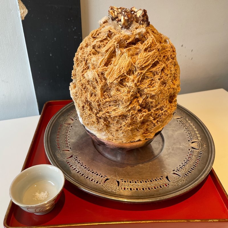 キャラメリゼしたナッツと焦がし塩キャラメルソース(お茶と酒　たすき )