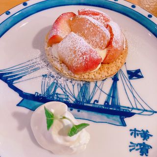 紅玉りんごの焼き立てパイ(サンドグラス ヨコハマ元町店)