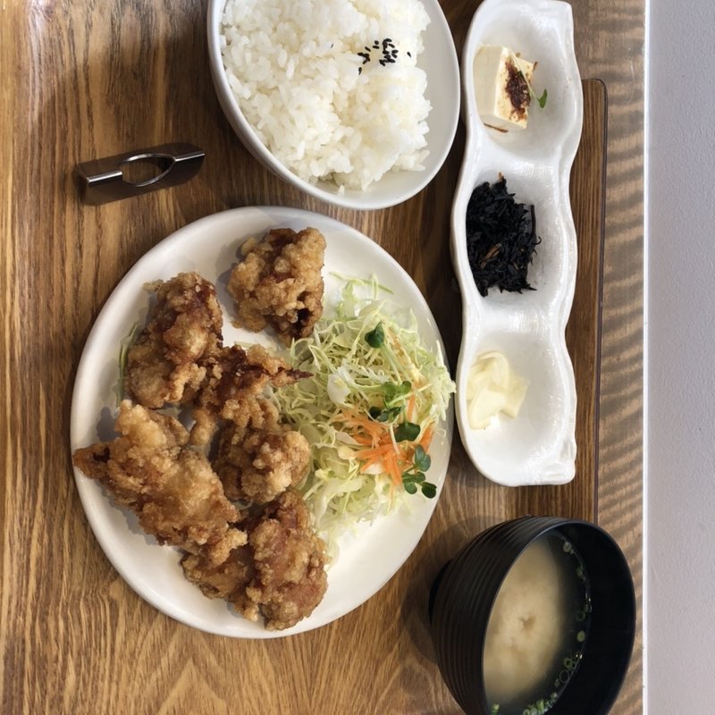 から揚げ定食(わたしの食卓 白島店 )