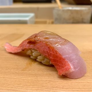 金目鯛(ヒカリモノ 鮨とツマミ)