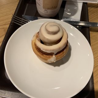 シナモンロール(スターバックスコーヒー 南池袋店)