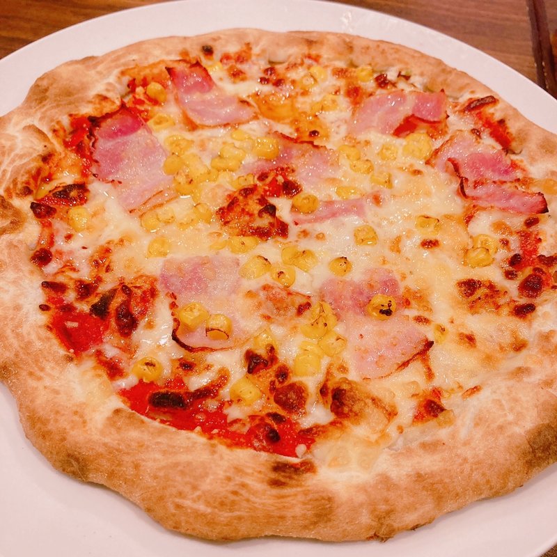 たっぷりコーンとベーコンのピザ(ジョナサン 方南町店)
