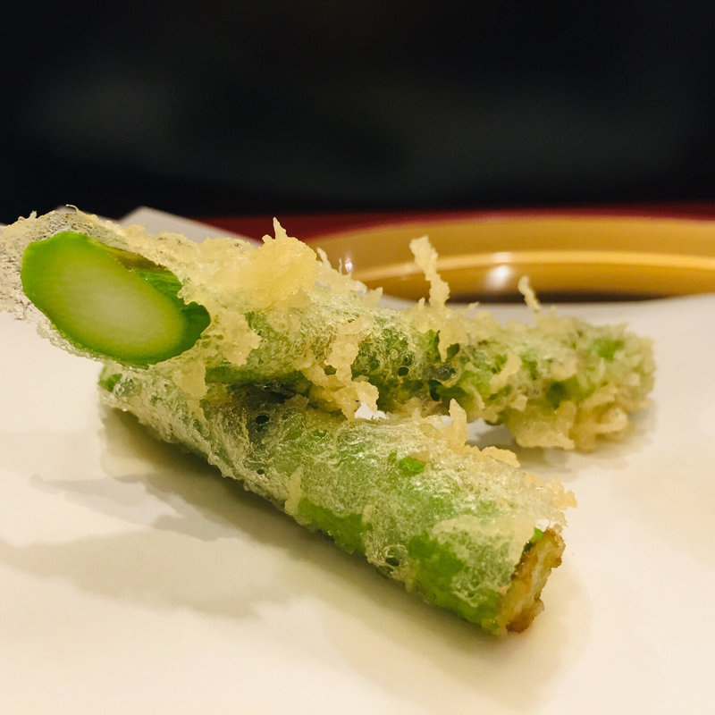 熊本産アスパラガスの天麩羅(天麩羅からり)