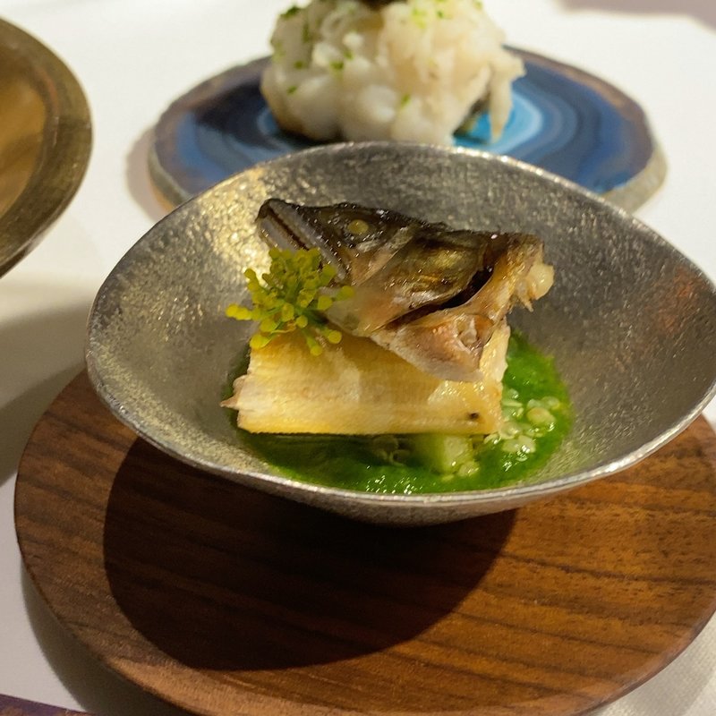 徳島県産鮎のコンフィ(ラ・ヴァガボンド （LA VAGABONDE）)