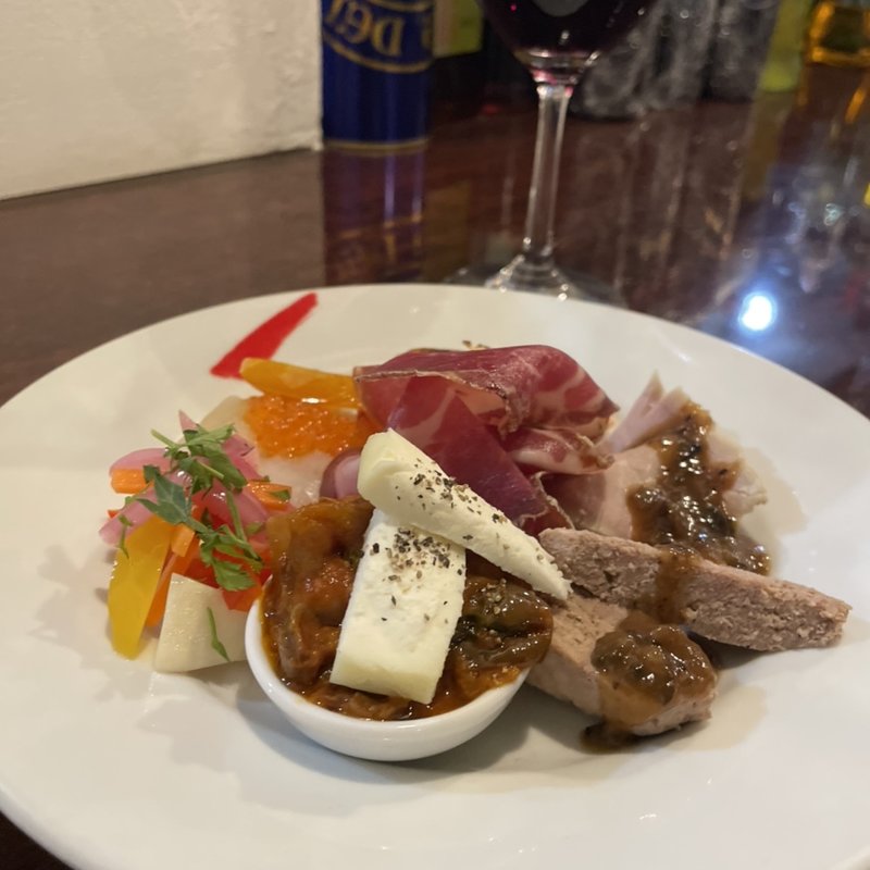 前菜の盛合せ(カルボナイオ)