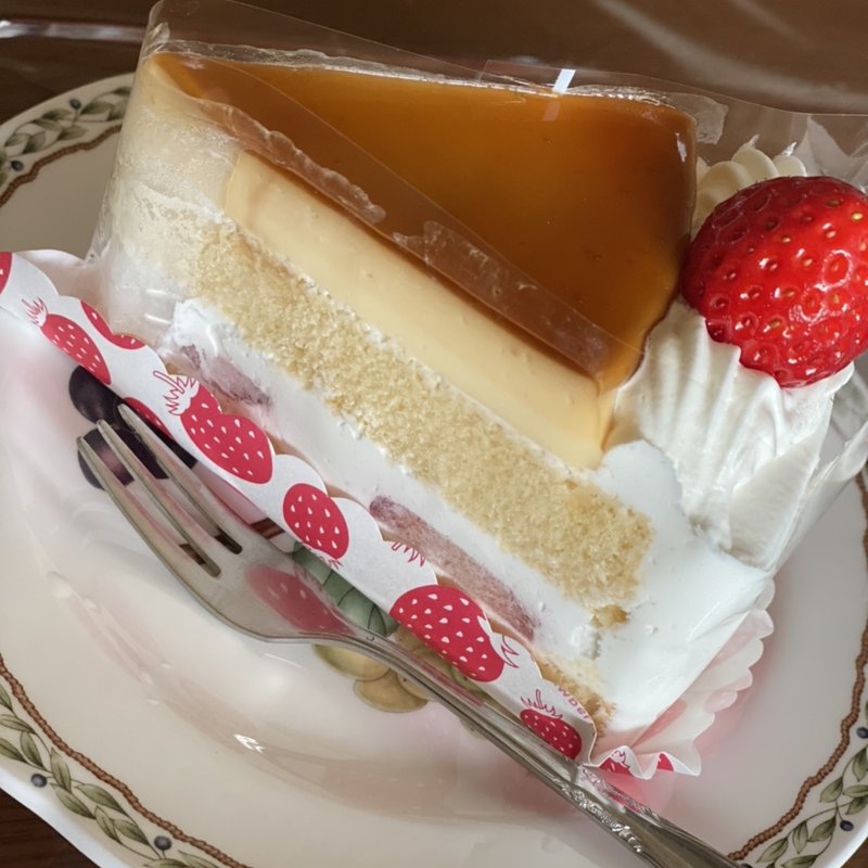 国産苺のプリンショート(不二家)