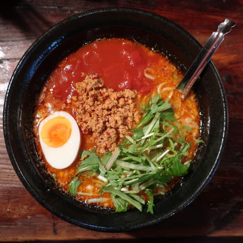 トマト担々麺(担々麺梟薬院本店)