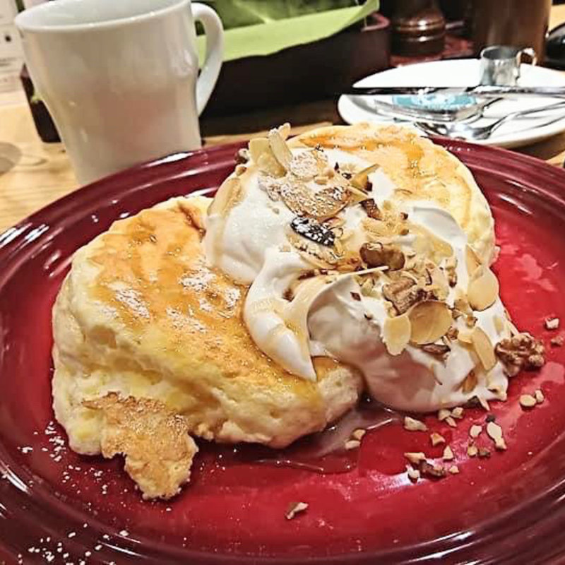 ローストナッツクリームパンケーキ(むさしの森珈琲　三鷹牟礼店)