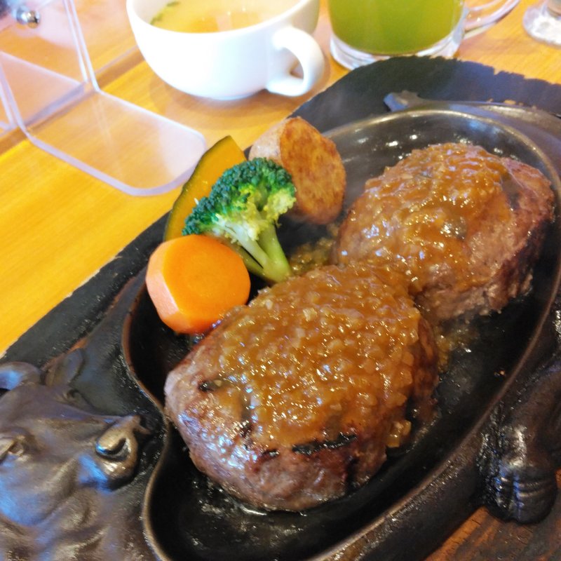 げんこつハンバーグ(炭焼きレストランさわやか　掛川本店)