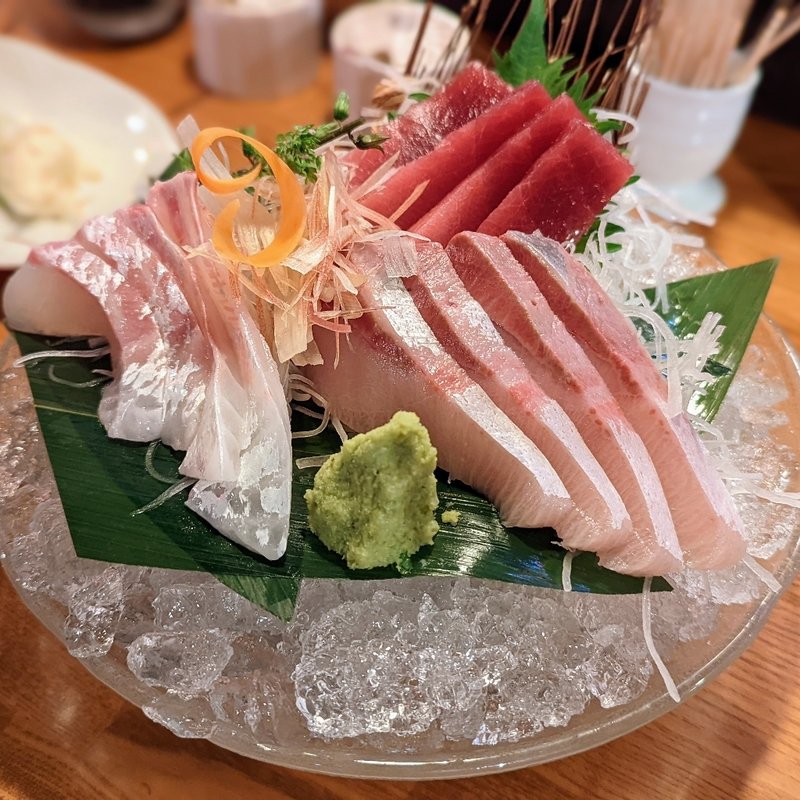 お刺身盛合せ(たまプラーザ　居酒屋　三拍子 )