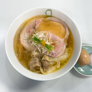 塩わんたん麺(Japanese Ramen Noodle Lab Q)