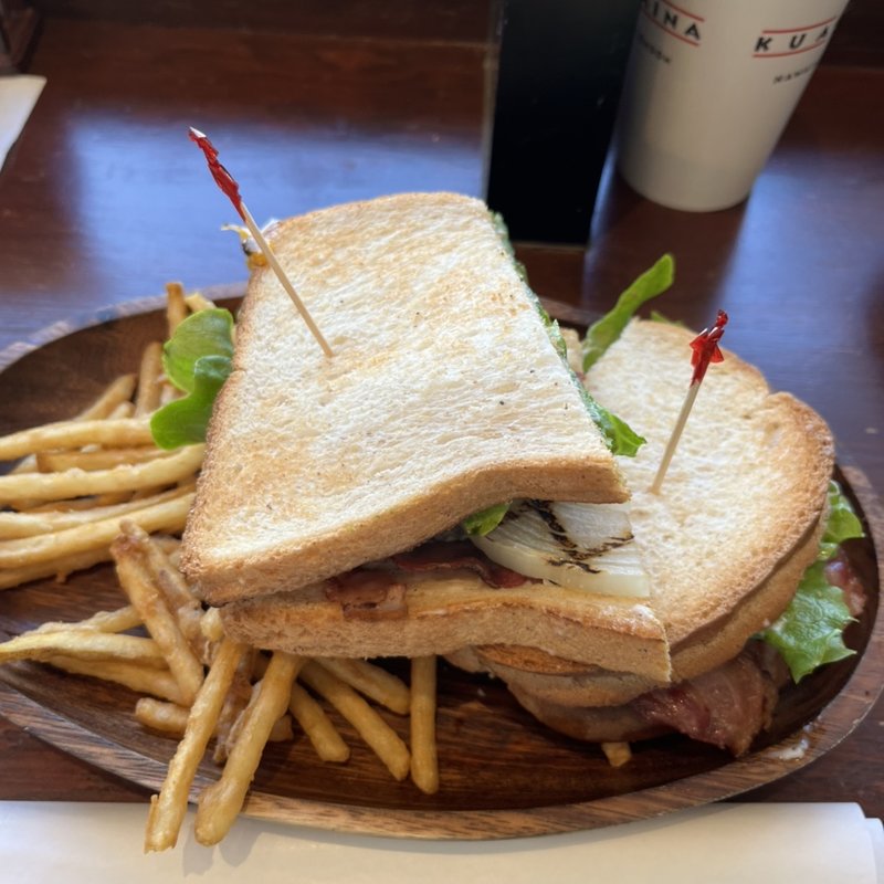 BLTサンド(KUA`AINA イオン越谷レイクタウン店)