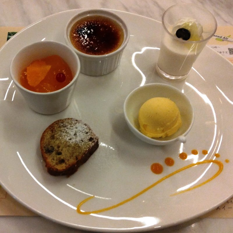 デザート盛り合わせ(Terrace and Table （テラス アンド テーブル）)