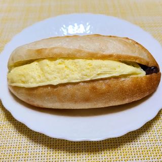 ミルクあんサンドパン(オイシイパンヤ)