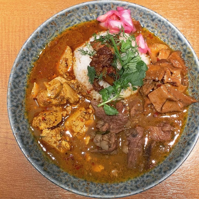 Spiceカリィ3種 ホルモン・牛すじ・四川麻婆(お食事ちゅうぼう)