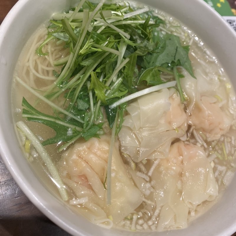 香港海老ワンタン麺(鼎泰豊 ルクアイーレ店)