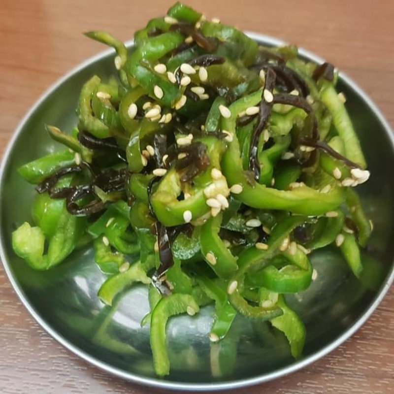 塩こんぶ生ピーマン(大衆食堂2.0 とぽす)